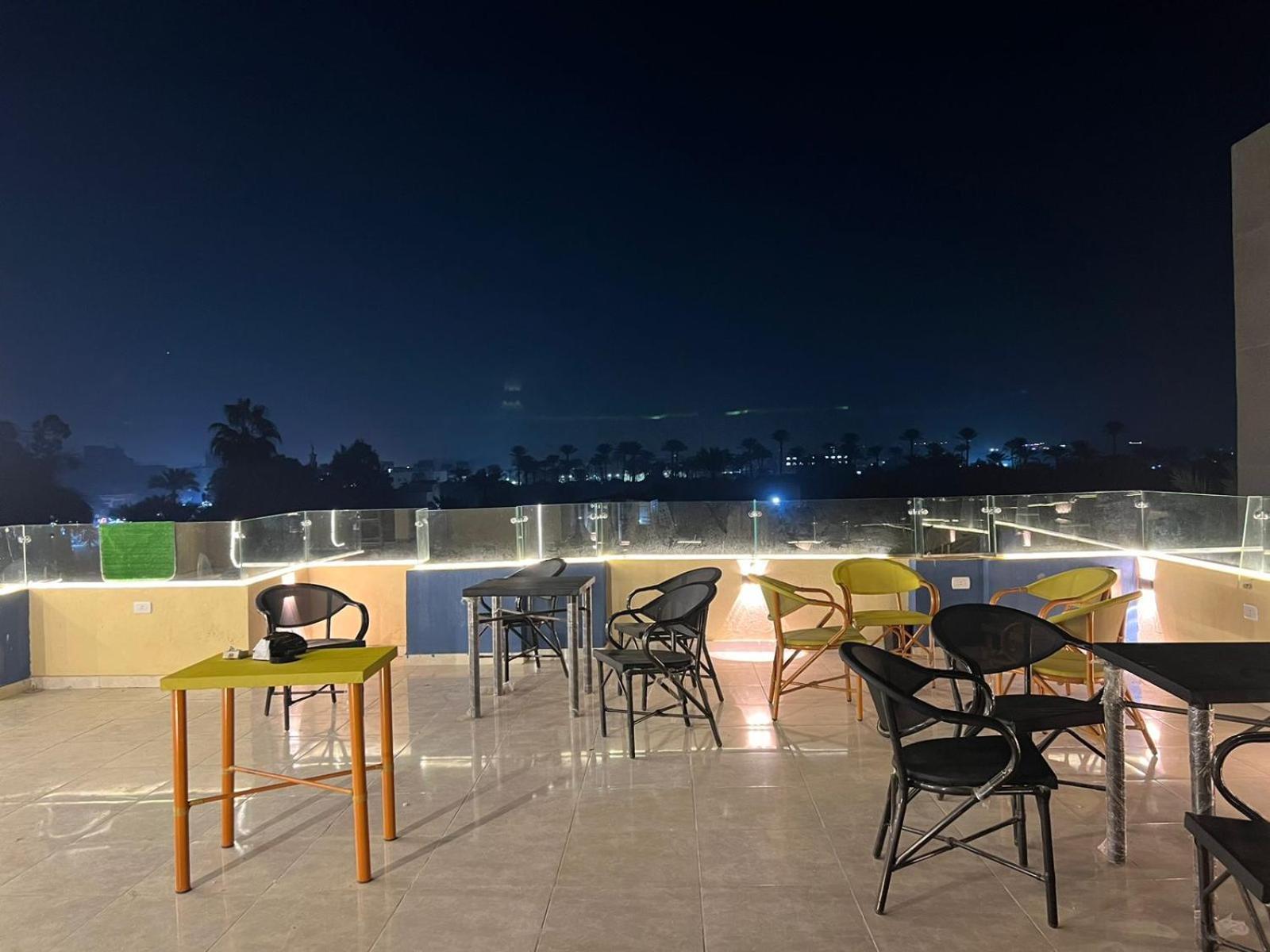 Regent Pyramids View Hotell Kafret el-Gabal Eksteriør bilde