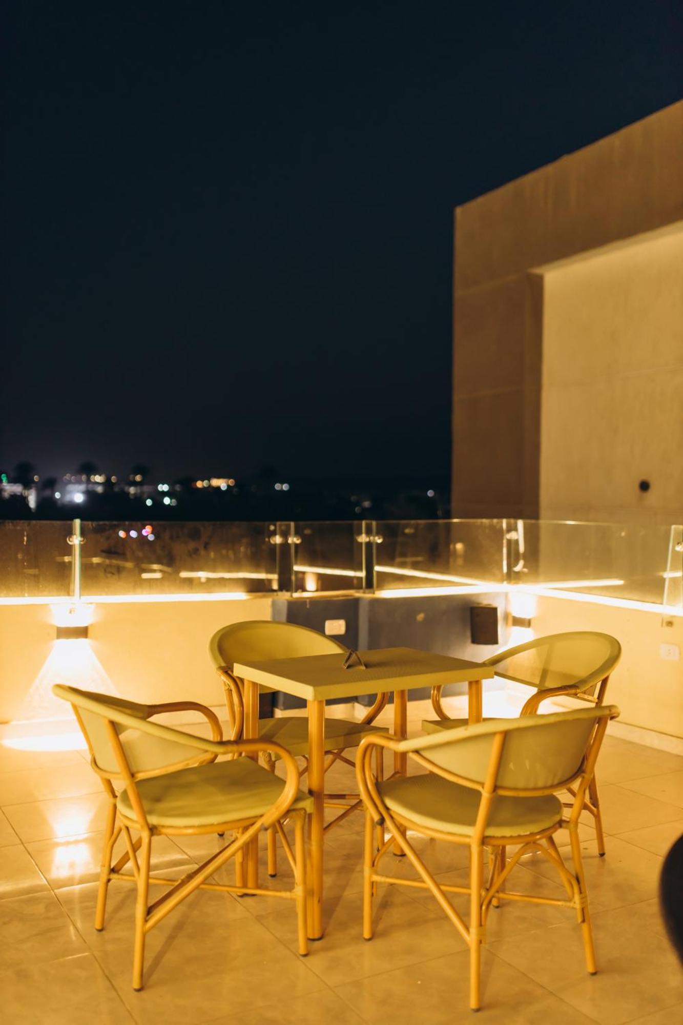 Regent Pyramids View Hotell Kafret el-Gabal Eksteriør bilde