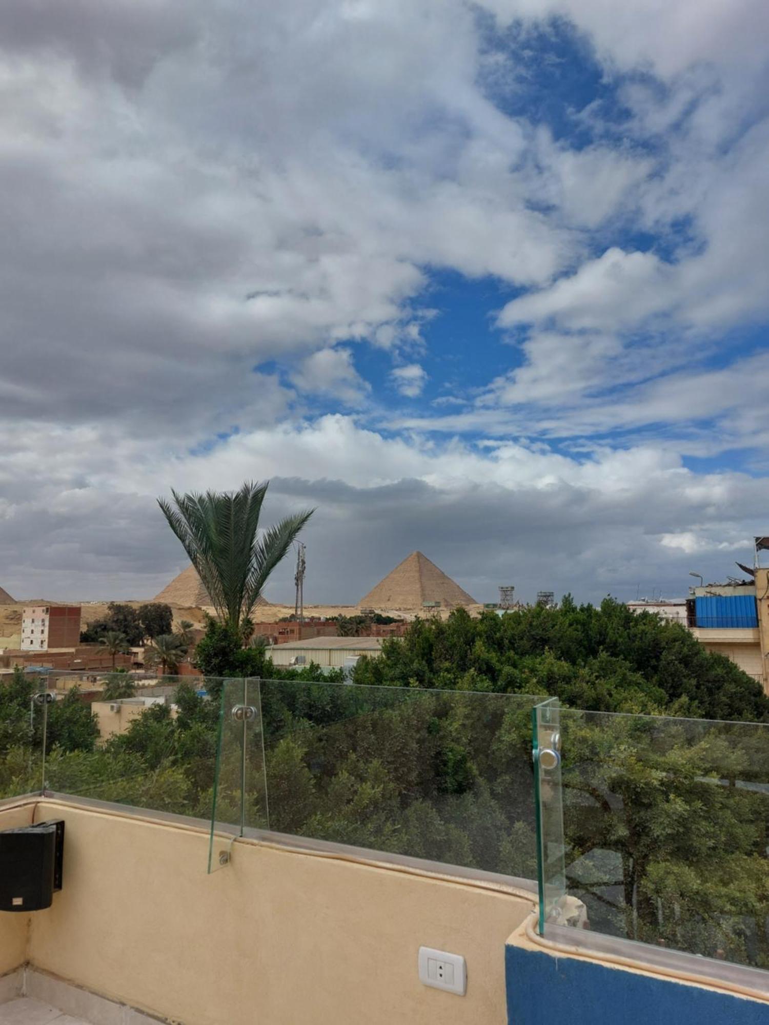 Regent Pyramids View Hotell Kafret el-Gabal Eksteriør bilde