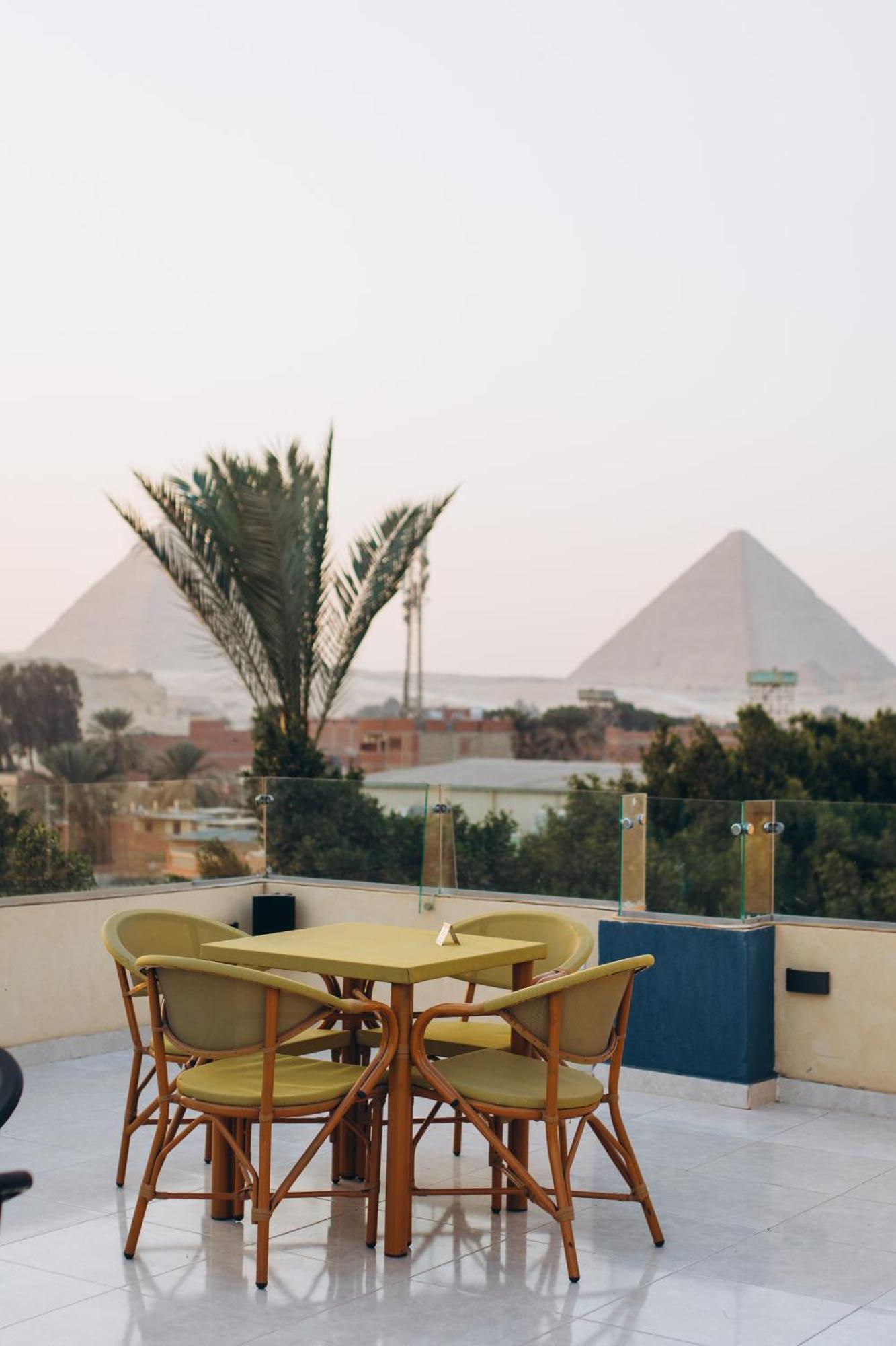 Regent Pyramids View Hotell Kafret el-Gabal Eksteriør bilde
